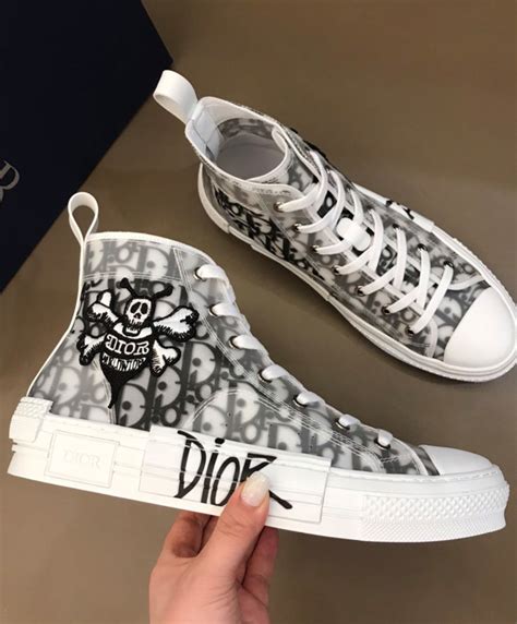 chistian dior converse sneakers low top|Dior b23 high top sneakers.